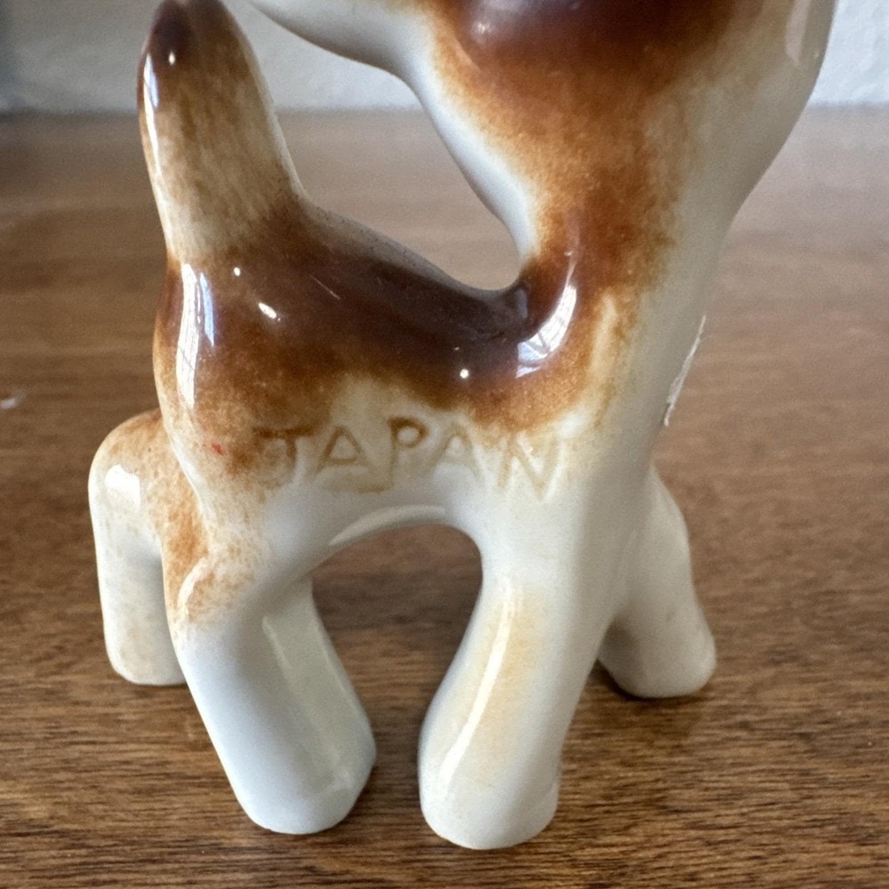 Vintage Glazed Porcelain Fawn Figure Trinket Made In Japan - Picture 5 of 8